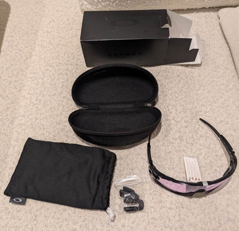 Brand New Boxed Oakley Jawbreaker – Polished Black / Prizm Low Light