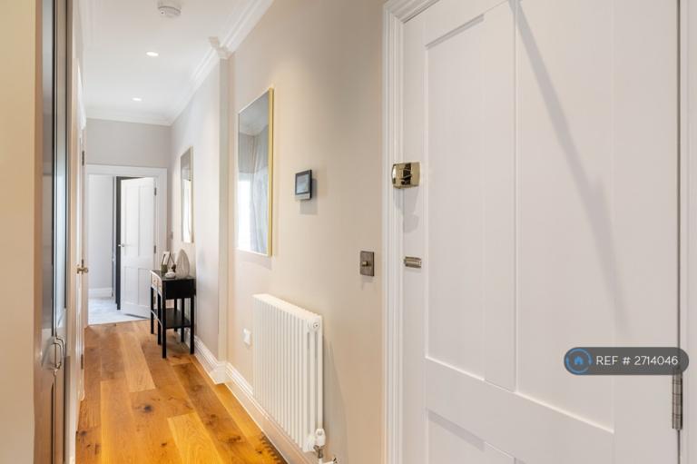 2 bedroom flat in Preston Park Avenue, Brighton, BN1 (2 bed) (#2714046)