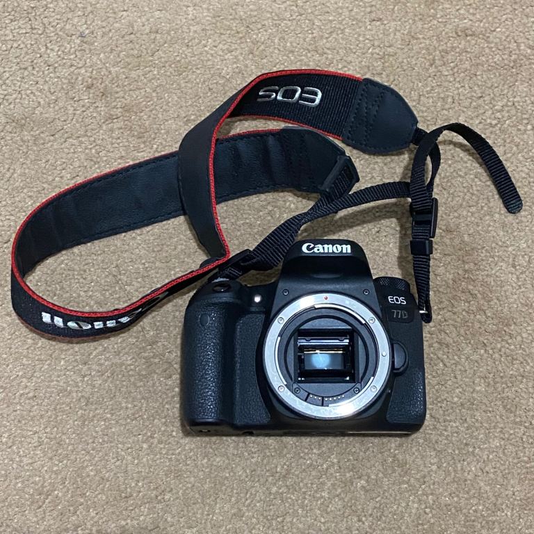 Canon EOS 77D DSLR Body Only with bag and accessories 