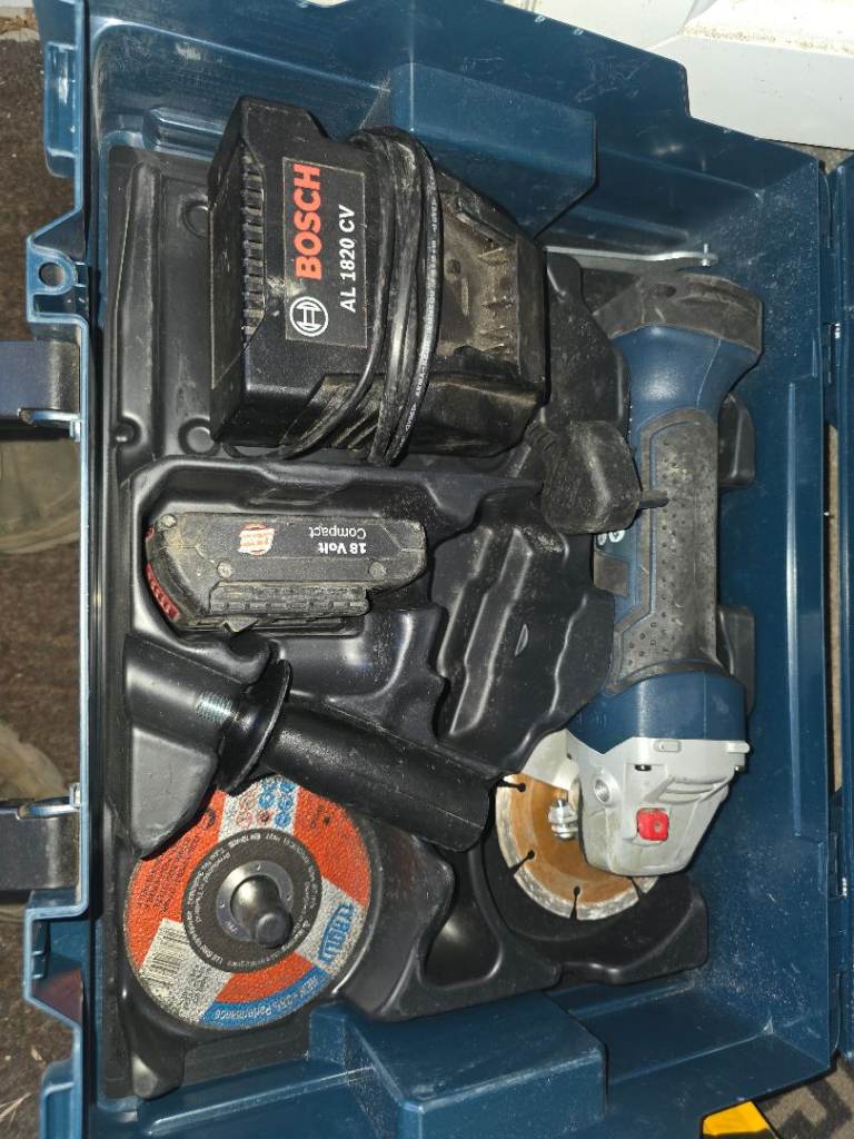 Bosch Cordless Angle Grinder with Battery and Charger – Good Condition