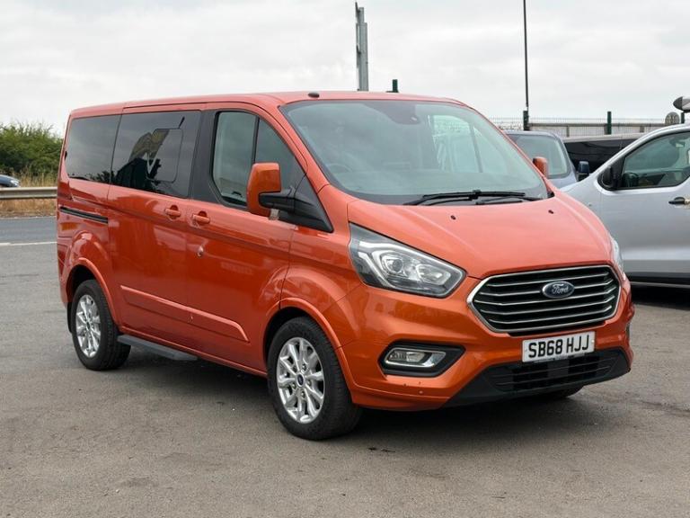 FORD TOURNEO AUTOMATIC TITANIUM 6 SEAT WITH ALLOY WHEELS, AIRCON. 12,950 NO VAT