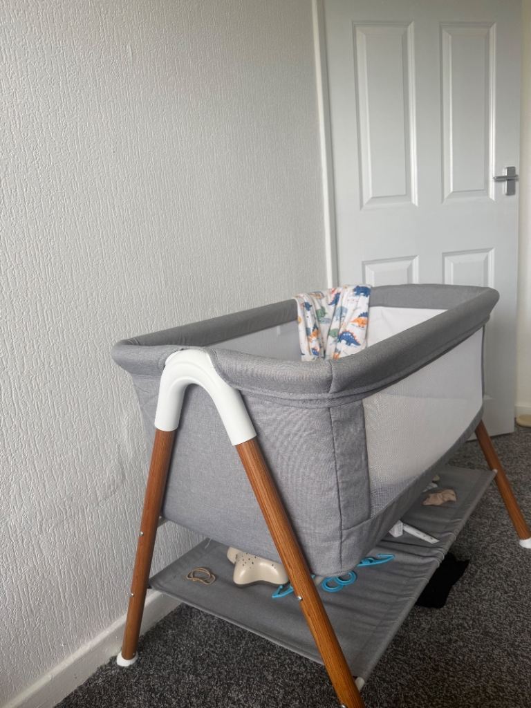 Bedside bassinet