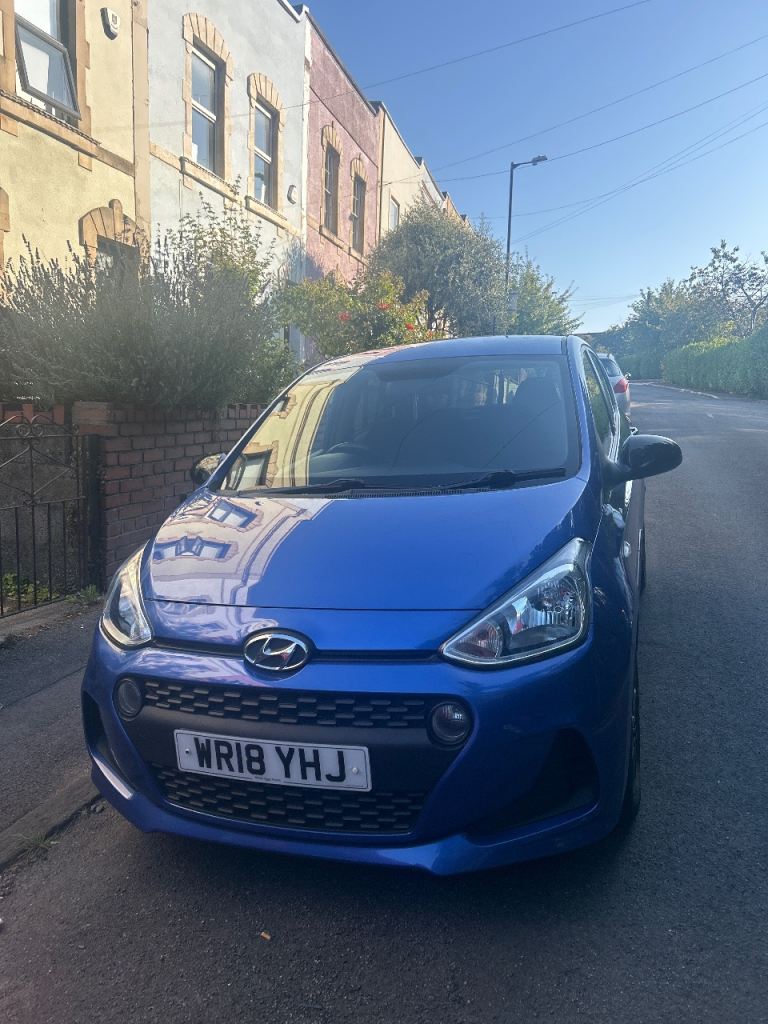 Blue Hyundai I10 2018