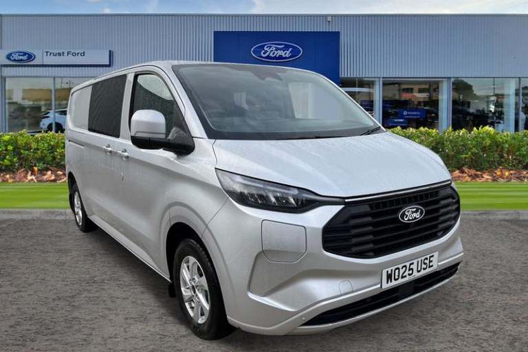 2025 Ford Transit Custom 320 Limited AUTO L2 LWB Double Cab In Van FWD 2.5 PHEV 232ps Low Roof Au...