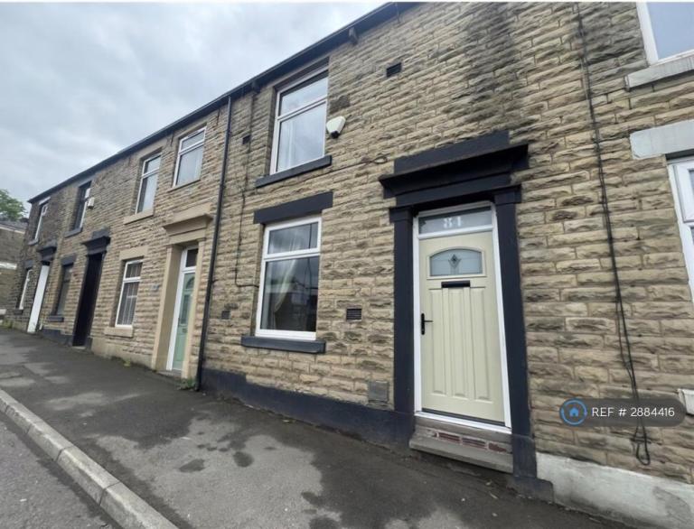 2 bedroom house in Shaw Road, Newhey, Rochdale, OL16 (2 bed) (#2884416)