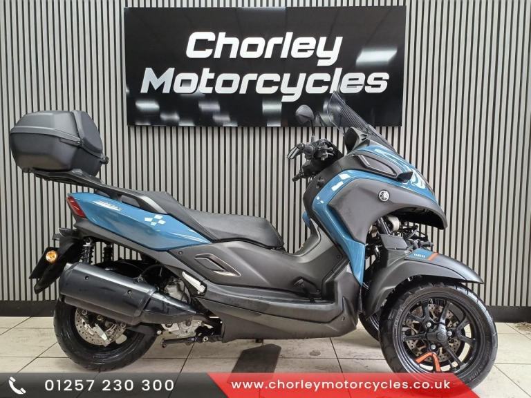 2023 Yamaha tricity 300 ride on full Car license of full bike licence