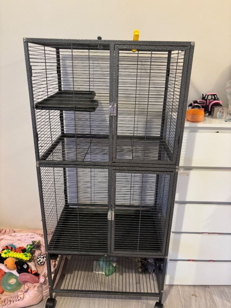 Chinchilla cage 