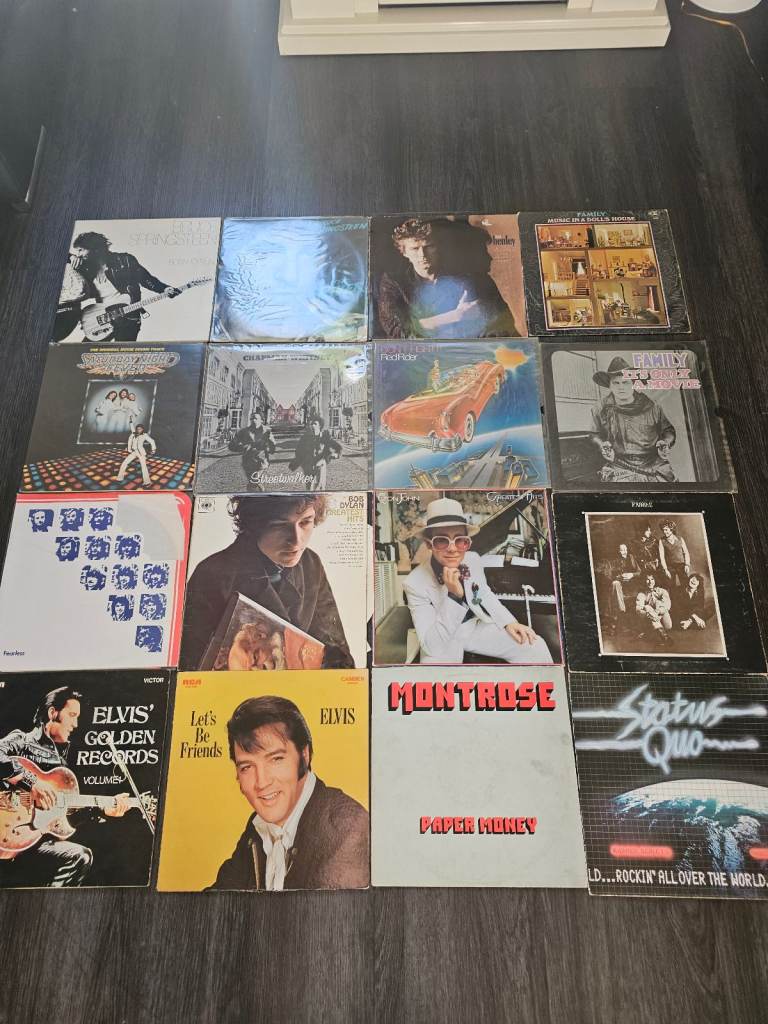 32 Vinyl albums
