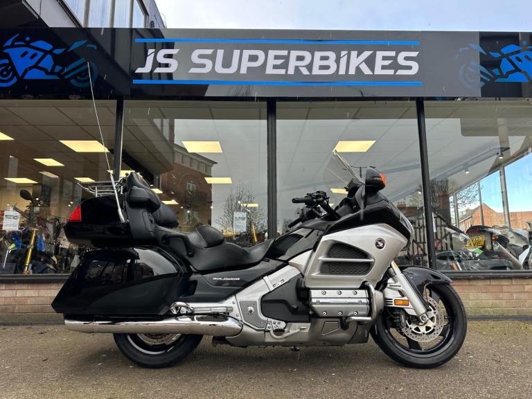 HONDA GL1800 C GOLDWING 2013 - GREAT HISTORY - LOVELY CONDITION