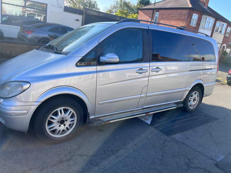 Breaking Mercedes Viano w639 2.2 diesel auto 