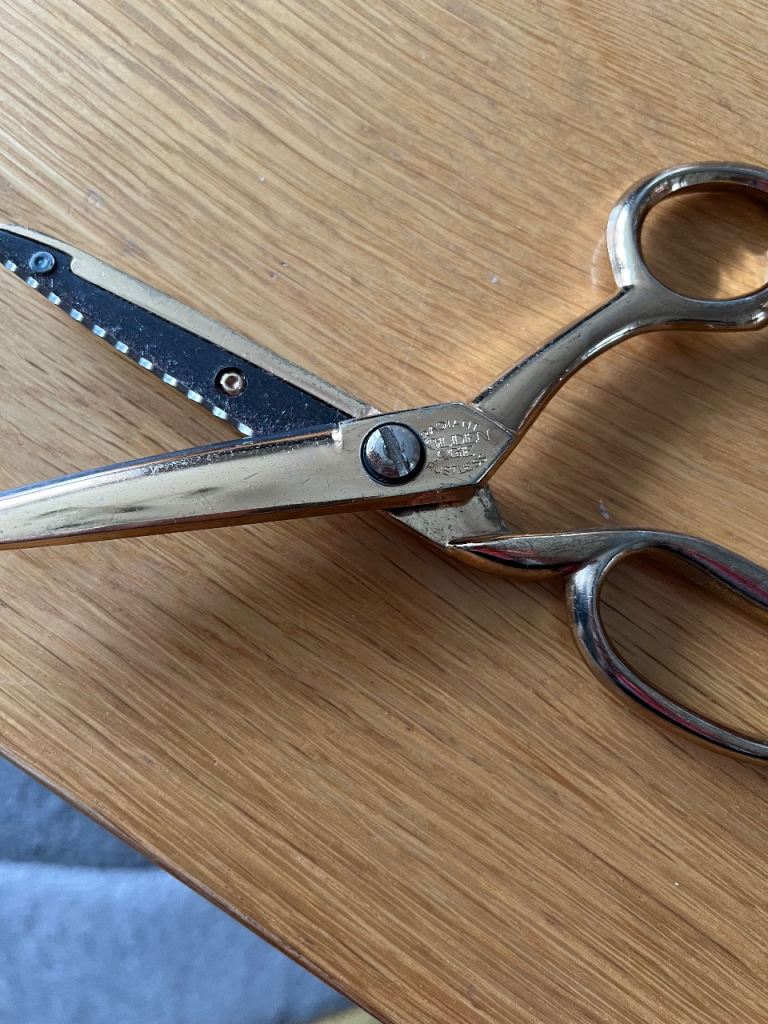 Pinking shears