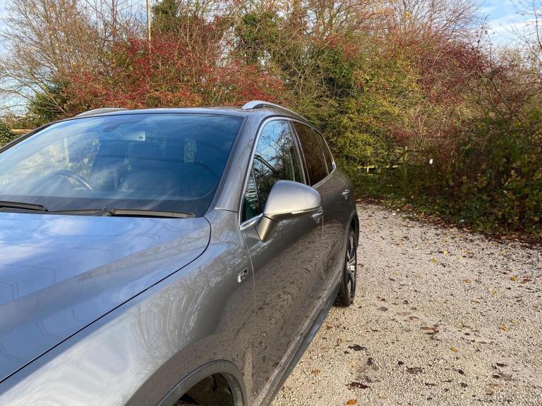 2014 Volkswagen Touareg 3.0 TDI V6 BlueMotion Tech R-Line Tiptronic 4WD Euro 5 (s/s) 5dr ESTATE D...