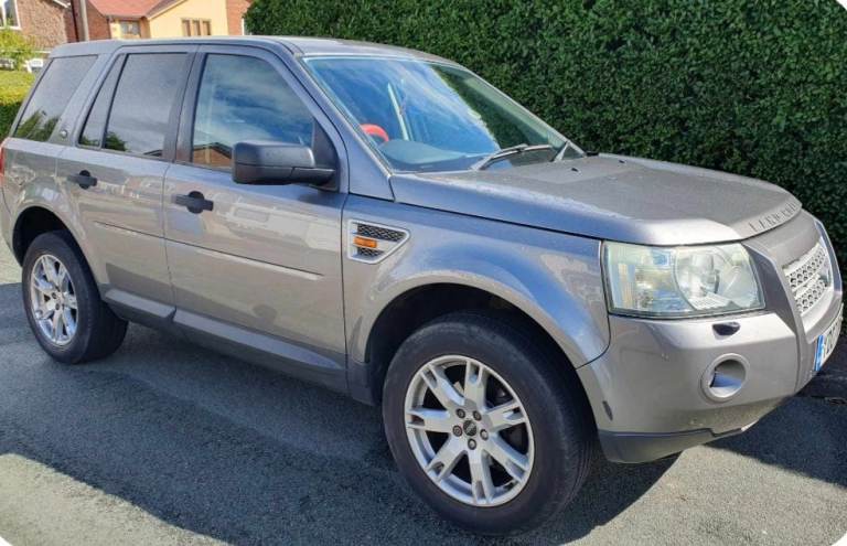Silver Freelander 12 months MOT