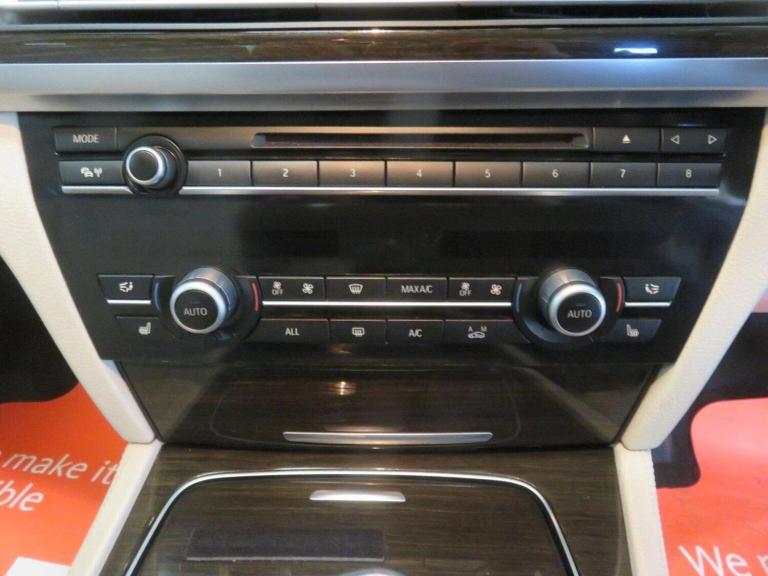 BMW 7 SERIES 3.0 730d SE Saloon Black Auto Diesel 2013