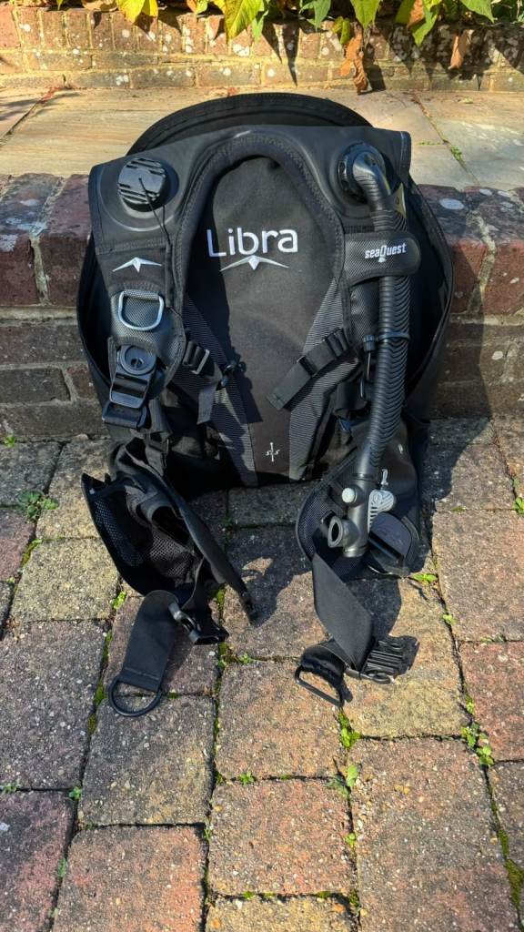SeaQuest Libra Women's Scuba Diving BCD - Back Inflator Weight Integrated M