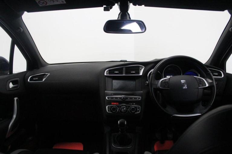 CITROEN DS4 1.6 e-HDi Airdream DStyle Nav Euro 5 (s/s) 5dr 2015