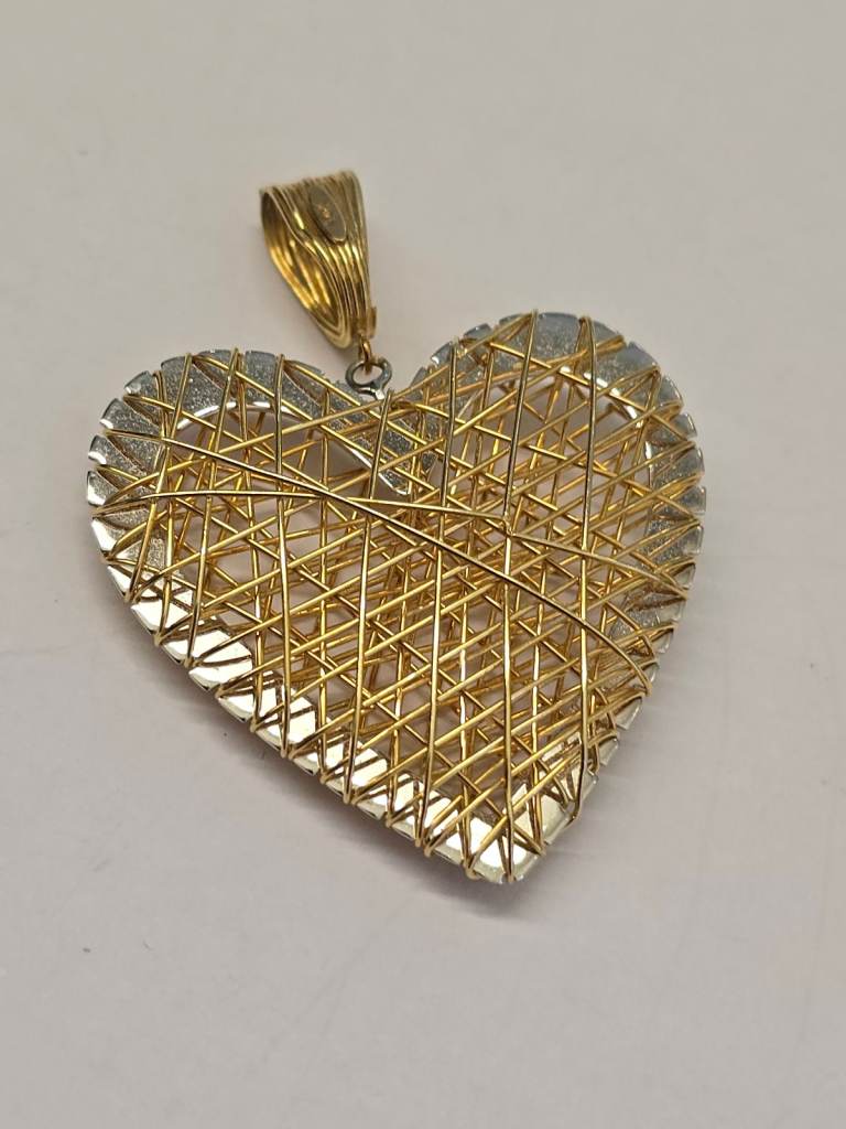 14CT GOLD INTRICATE WIRE WORK HEART PENDANT