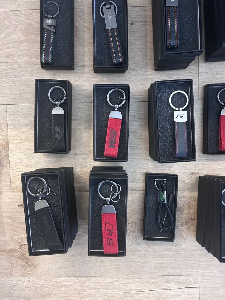 JOB LOT Car Badges & Keyrings RRP £2,700+