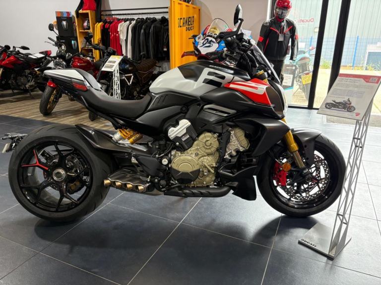 2026 Ducati Diavel V4 1103 RS Power Cruiser Petrol Ducati Quick Shift Euro 5
