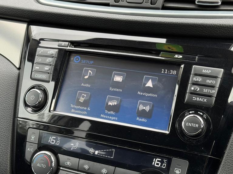 2017 Nissan Qashqai 1.2 DiG-T N-Connecta 5dr Xtronic HATCHBACK PETROL Automatic