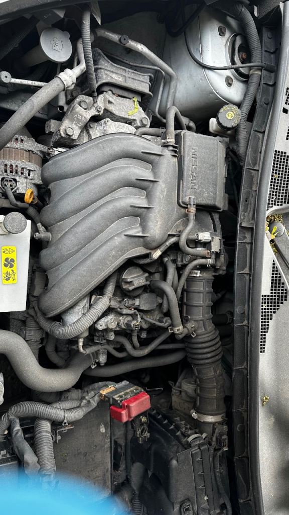Engine 1.6 petrol Nissan juke 