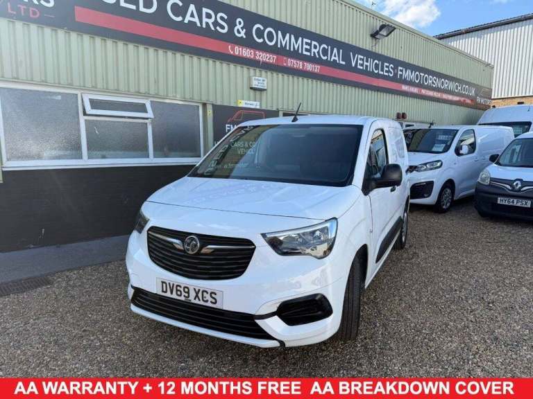 2019 69 VAUXHALL COMBO 1.6 TURBO D 2300 SPORTIVE PANEL VAN 4DR DIESEL MANUAL L1