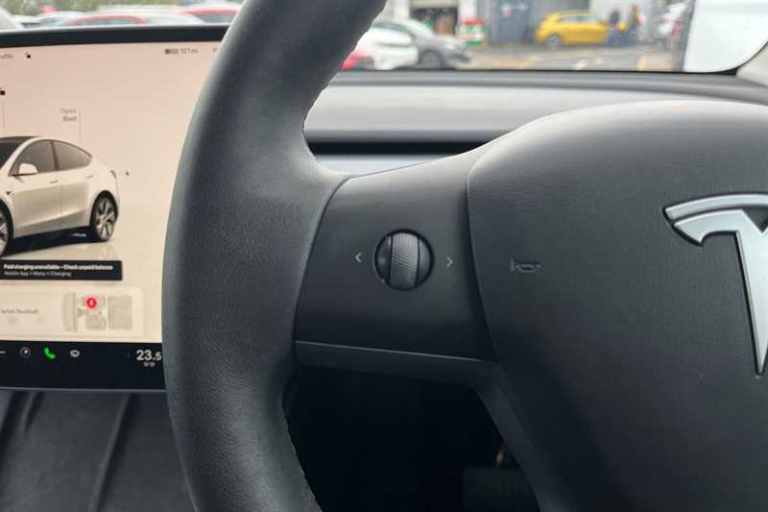 2022 Tesla Model Y Long Range AWD 5dr Auto MPV ELECTRIC Automatic