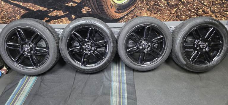 Mini Cooper Genuine 16 alloy wheels + 4 x tyres 195 55 16