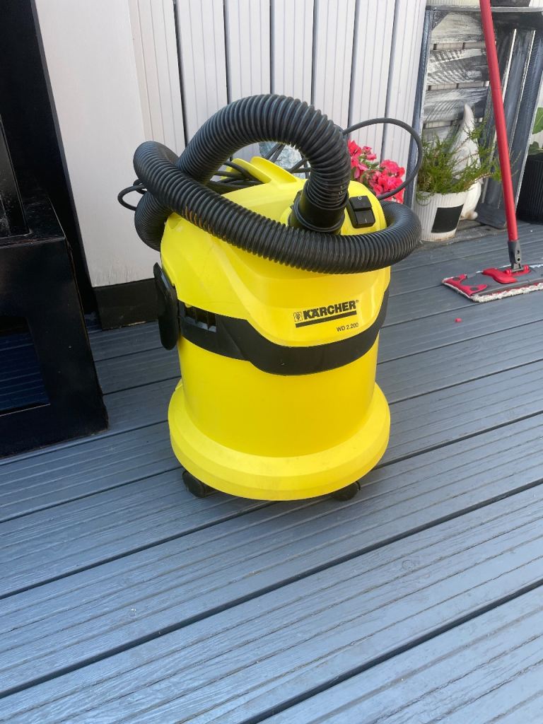 Kärcher WD 2.200 vacuum cleaner