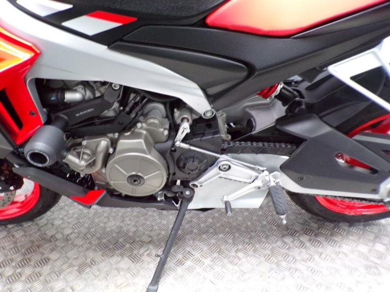 2021 APRILIA TUONO 660 WITH UNDER 7,000 MILES.