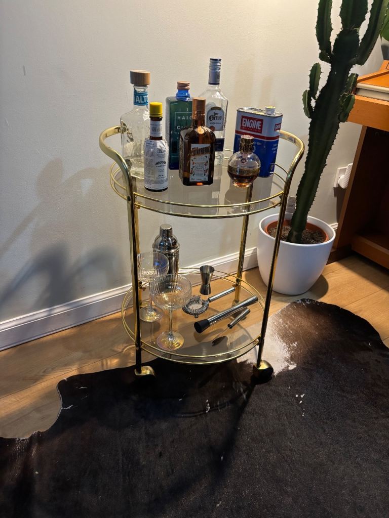 Vintage Drinks Trolley CAN DELIVER 