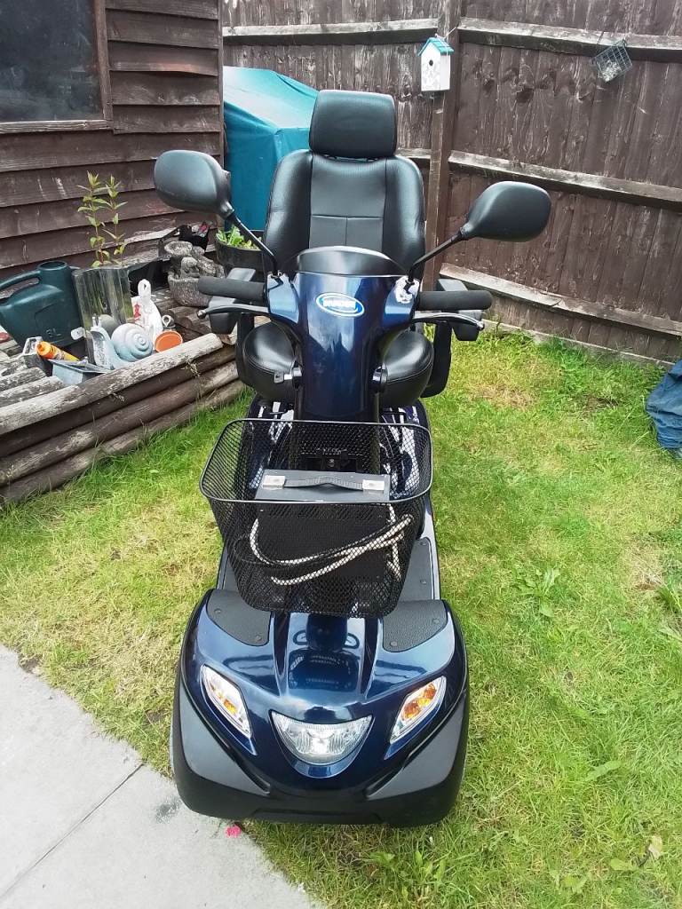 Invercare comet 4mph/8mph large mobility scooter 