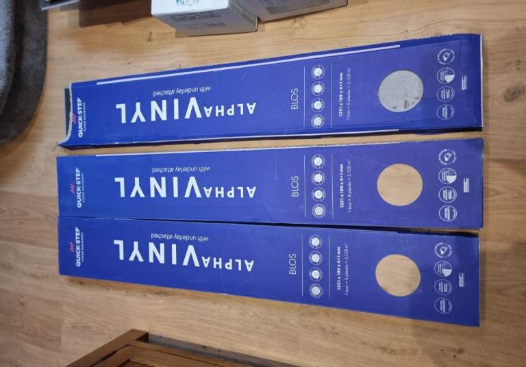 Alpha Blos vinyl flooring Oak 2.5 Boxes