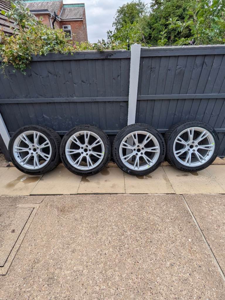 4 x Genuine 19" Tesla Gemini Alloy Wheels and Turbine Covers