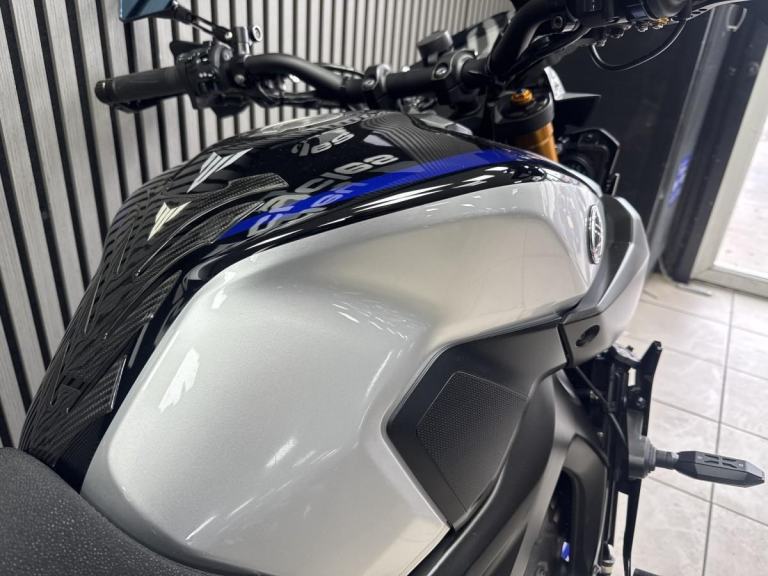 2018 Yamaha MT09Sp naked sport Akrapovic exhaust loads of upgrades