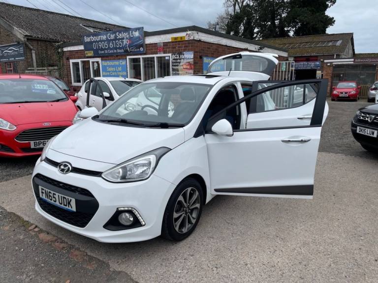 2015 65 HYUNDAI I10 1.2 PREMIUM SE HATCHBACK 5DR PETROL MANUAL EURO 5 (87 PS)