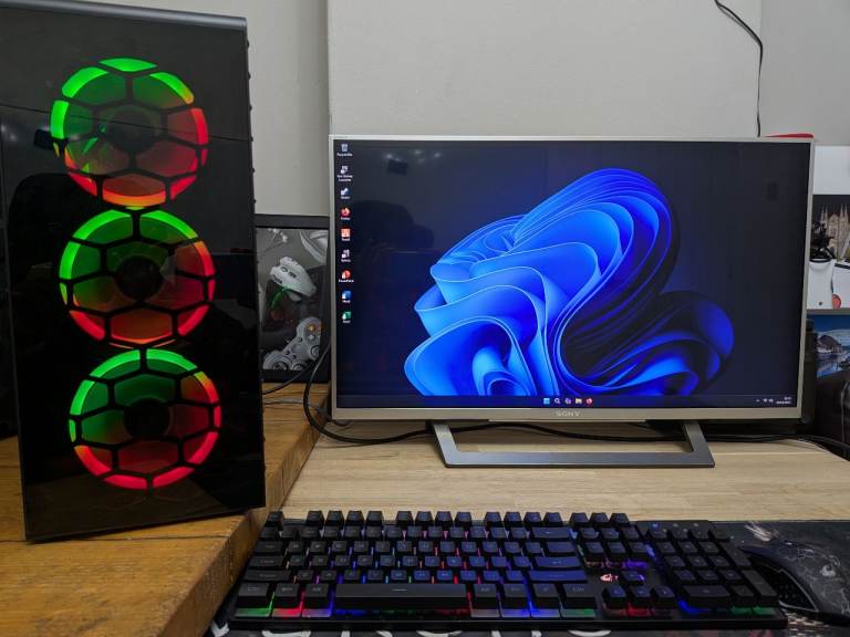 GAMING PC AMD RYZEN 3 3200G GTX 980 4GB 256GB NVME SSD 1TB HDD 16GB RAM 24" MONITOR RGB WARZONE GTA