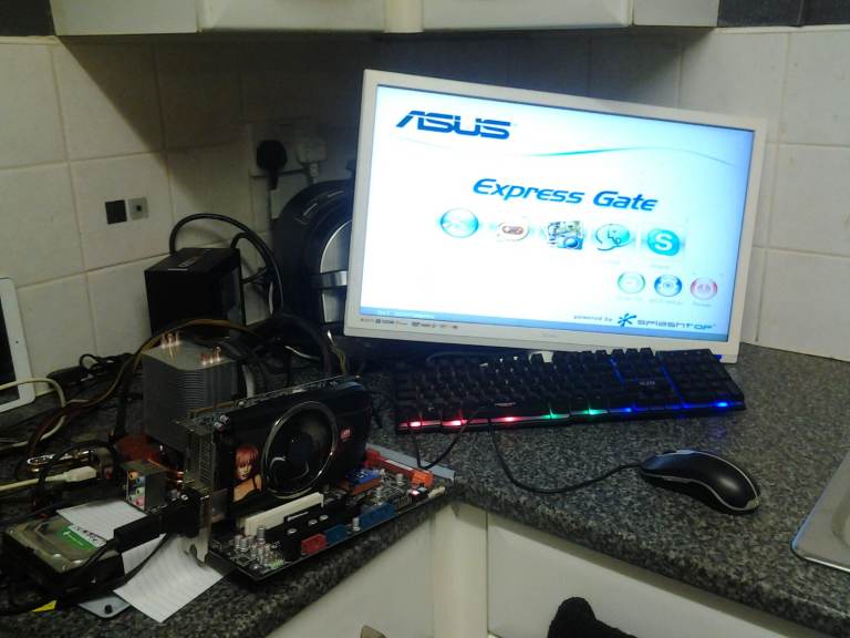 image for old retro xp gaming pc , asus p5q deluxe FULL infomation below in description