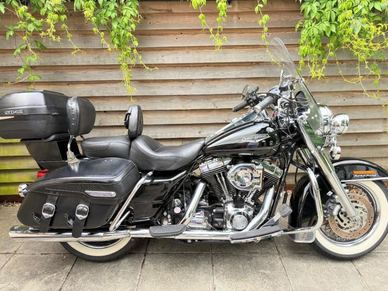 2006 / 55 Harley-Davidson FLHRCI Road King Classic £7000 Black 35216 miles.