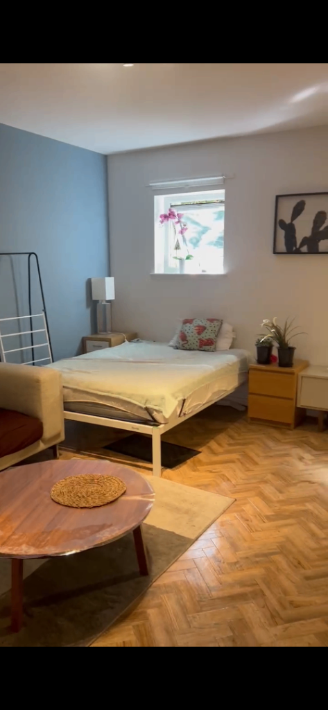 A big double bedroom available from 9th of March