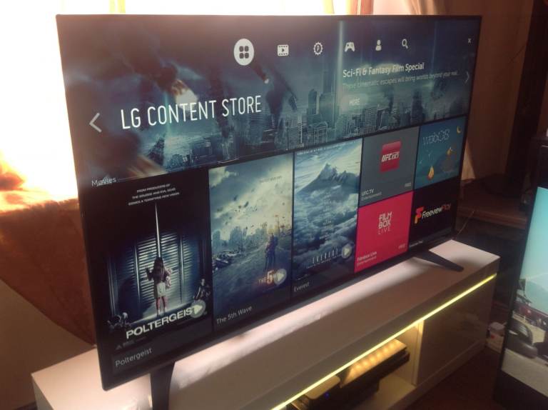 LG 60 INCH SMART 4K UHD HDR LED TV WITH WIFI FREEVIEW & FREESAT HD