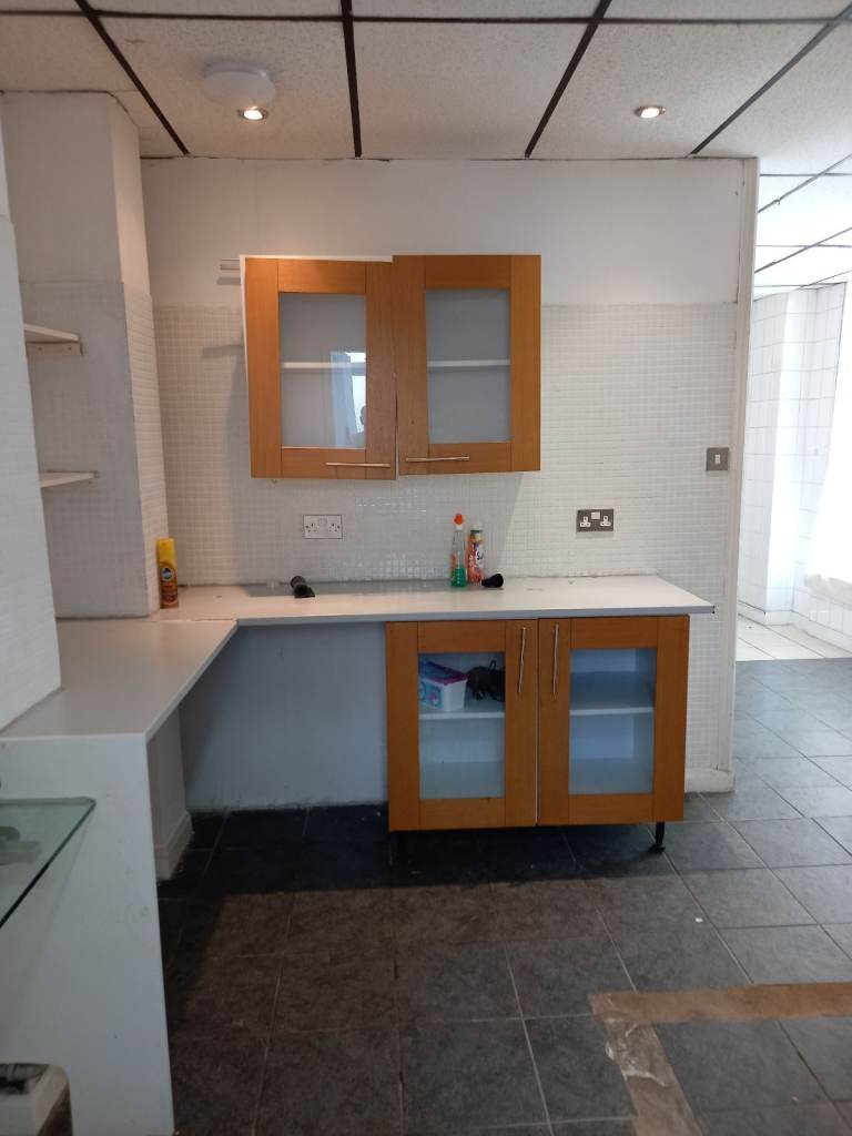 **LET BY** 2 BEDROOM TERRACED HOUSE** NORTH ROAD** ST6 2DN** DSS ACCEPTED** NO DEPOSIT**