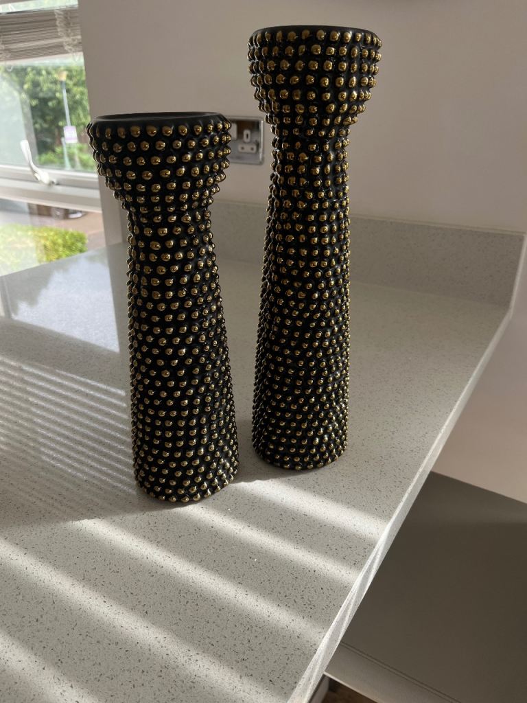 Black and gold candle holder