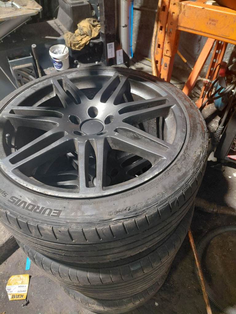 Audi wheels 17" good tires 