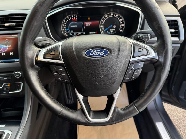 2016 Ford Mondeo 2.0 TDCi 180 Titanium 5dr Powershift HATCHBACK Diesel Automatic