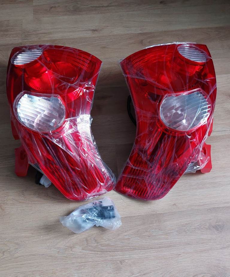 Suzuki swifts rear lights 05-16 brand NEW