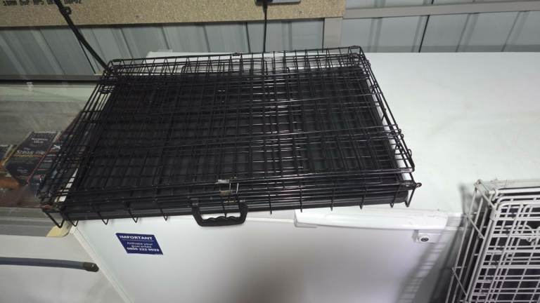 Different dog crates 