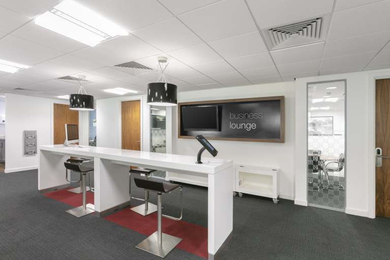 Cobham - KT113DB \ Move-In Ready Office for 3 Workstations