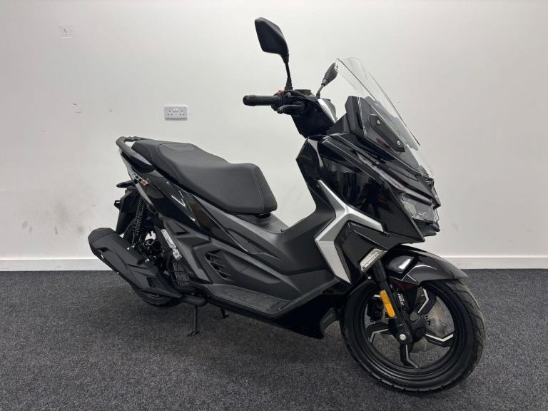 LEXMOTO RT1 125 ** BRAND NEW MODEL - FREE DELIVERY - 2 YEAR WARRANTY **