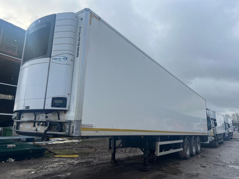 MONTRACON TRIAXLE CARRIER VECTOR 1950 DUAL TEMP FRIDGE TRAILER